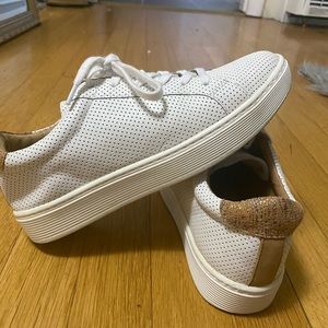 sofft brand white leather sneakers